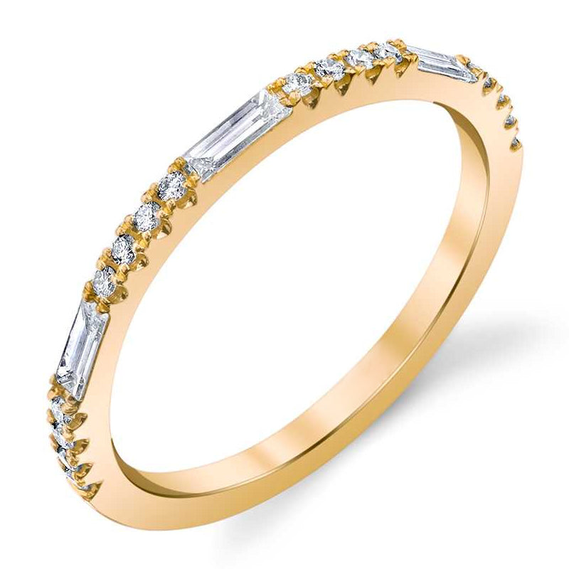 Yellow Gold Round Baguette Diamond Ring