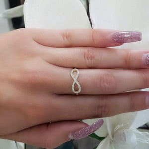 yellow gold infinity diamond ring 